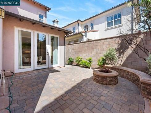 217 Mantle , Irvine, CA