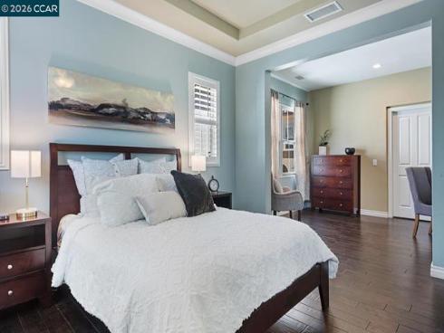 217 Mantle , Irvine, CA