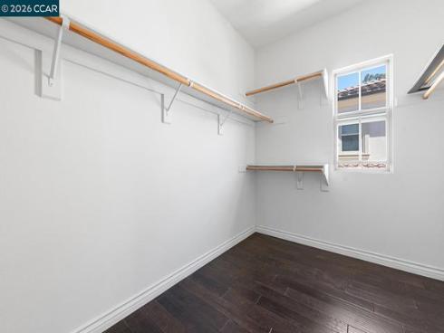 217 Mantle , Irvine, CA