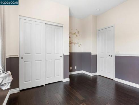 217 Mantle , Irvine, CA