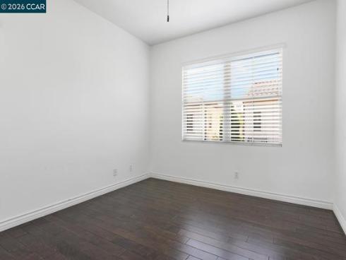 217 Mantle , Irvine, CA