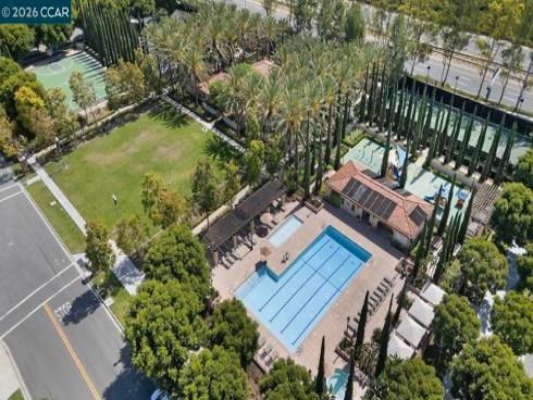 217 Mantle , Irvine, CA