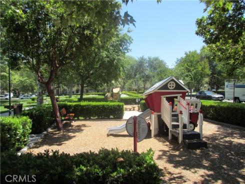 65 Figtree , Irvine, CA