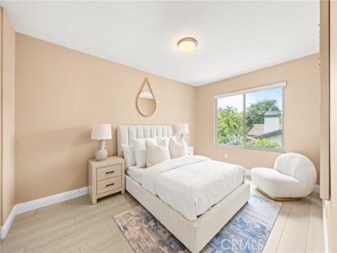 3 Moon Shadow , Irvine, CA