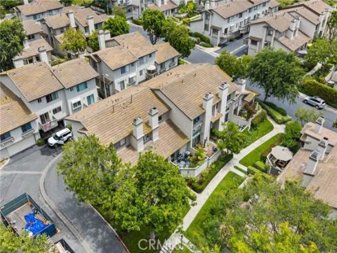 3 Moon Shadow , Irvine, CA
