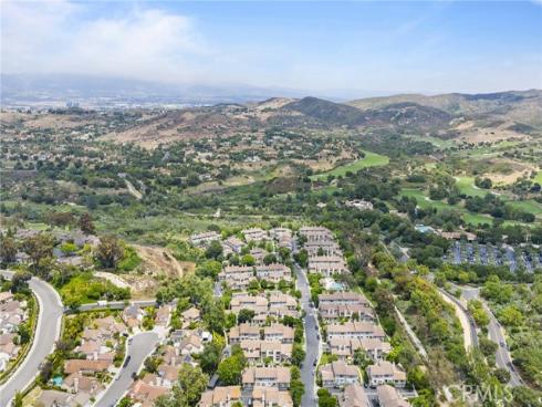 3 Moon Shadow , Irvine, CA