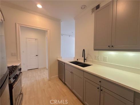 2414  Watermarke  , Irvine, CA