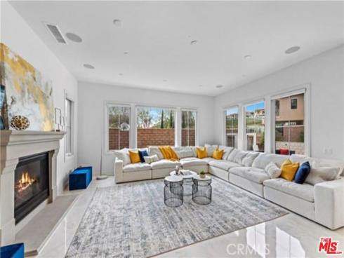 119 Lanzon , Irvine, CA