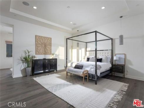 119 Lanzon , Irvine, CA