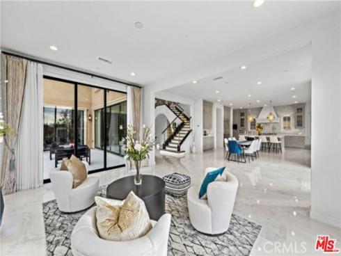 119 Lanzon , Irvine, CA