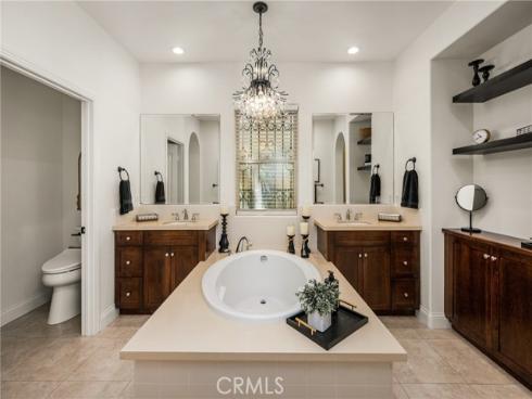 54  Great Lawn  , Irvine, CA