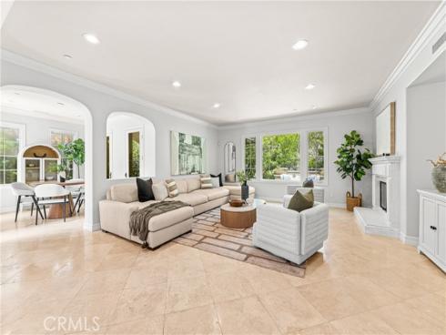 28  Blue Summit  , Irvine, CA