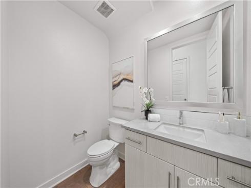 229 Radial , Irvine, CA