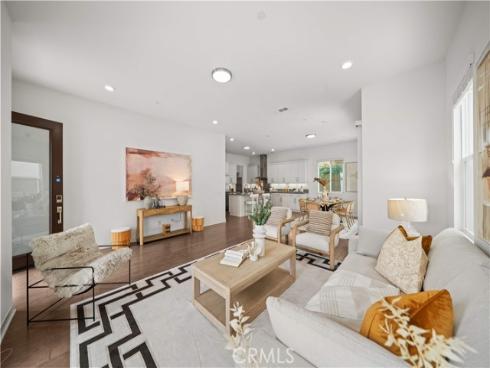 229 Radial , Irvine, CA