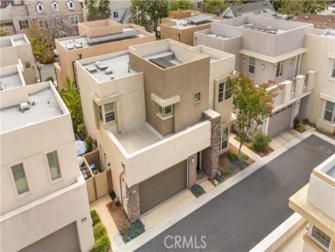 229 Radial , Irvine, CA