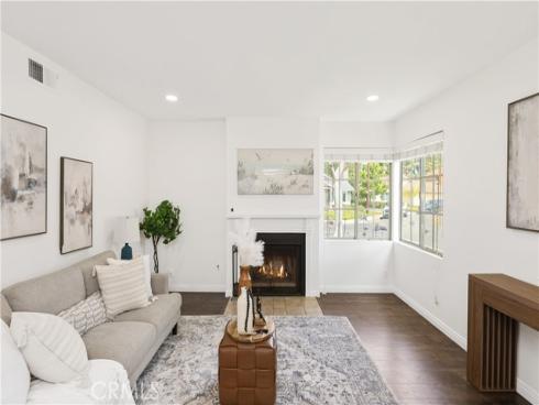 155 Rockwood , Irvine, CA