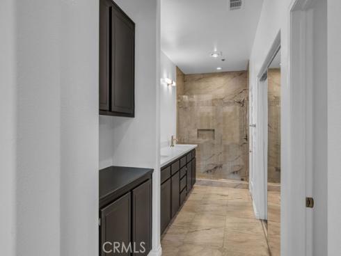 10 Salton , Irvine, CA