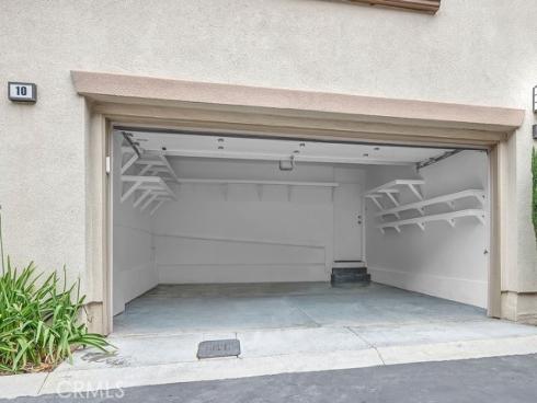 10 Salton , Irvine, CA