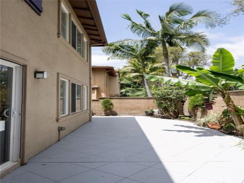 10 Salton , Irvine, CA