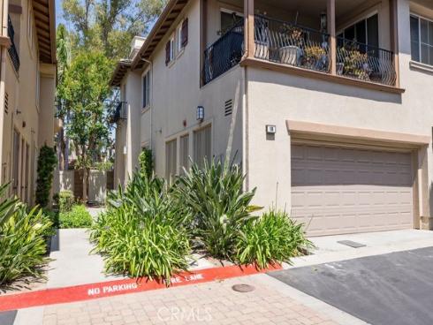 10 Salton , Irvine, CA