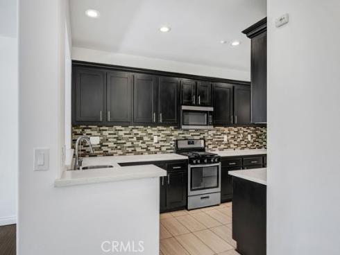 10 Salton , Irvine, CA