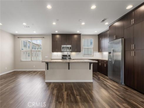 61  Origin  , Irvine, CA