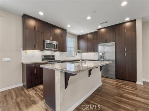 61  Origin  , Irvine, CA