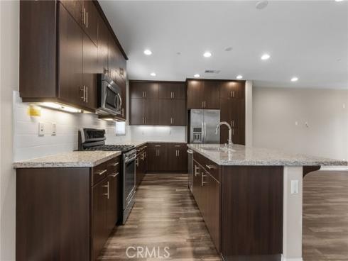 61  Origin  , Irvine, CA