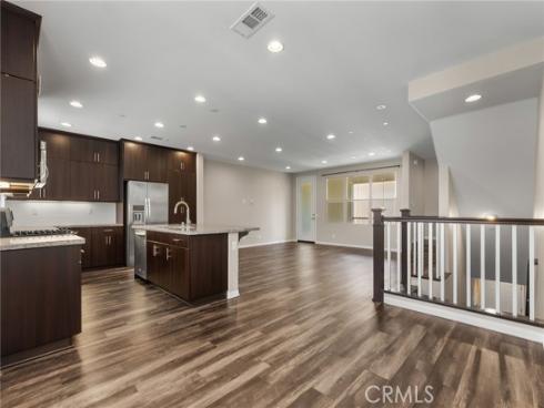 61  Origin  , Irvine, CA