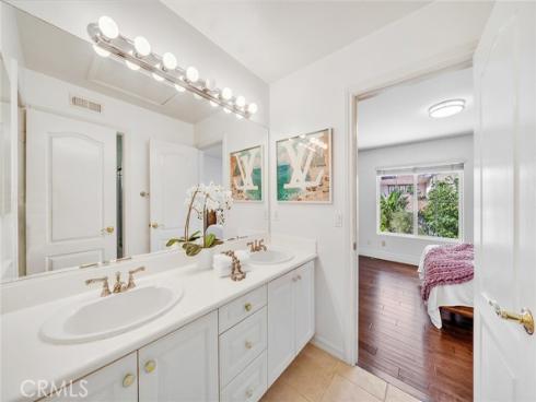 7 Bayleaf , Irvine, CA