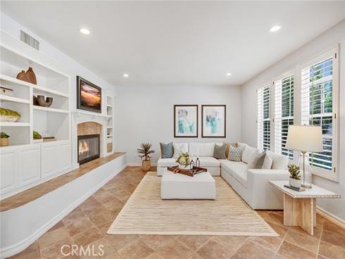 7 Bayleaf Ln , Irvine, CA