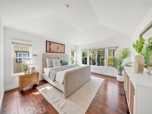 7 Bayleaf Ln , Irvine, CA