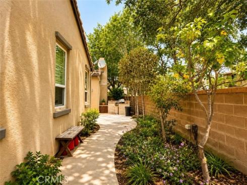 80 Wonderland , Irvine, CA