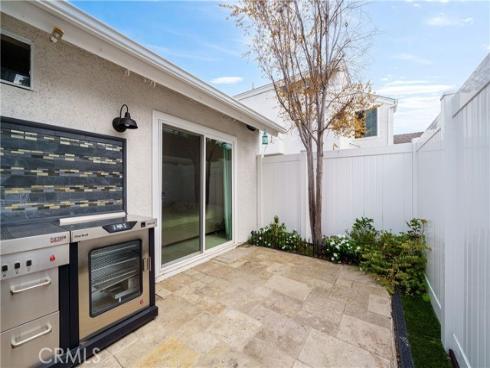 20 Wintermist 86 , Irvine, CA