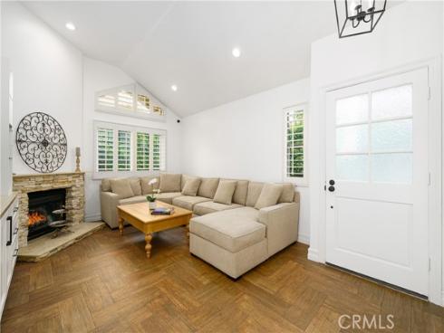 20 Wintermist 86 , Irvine, CA