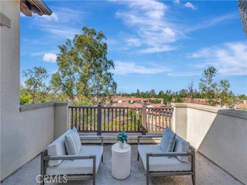 126 Long Fence , Irvine, CA