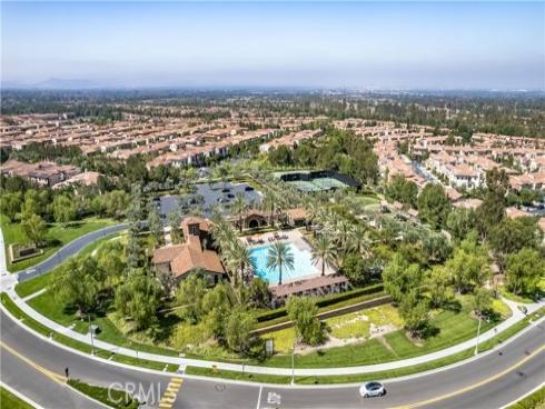 126 Long Fence , Irvine, CA