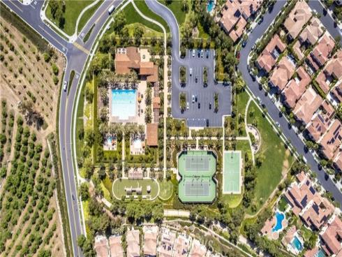 126  Long Fence  , Irvine, CA