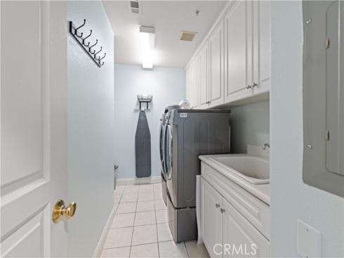 111 Chantilly , Irvine, CA