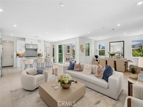 306 Treble , Irvine, CA