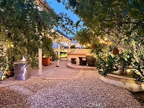 31 Vetrina , Irvine, CA