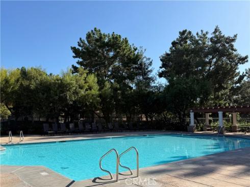 31 Vetrina , Irvine, CA