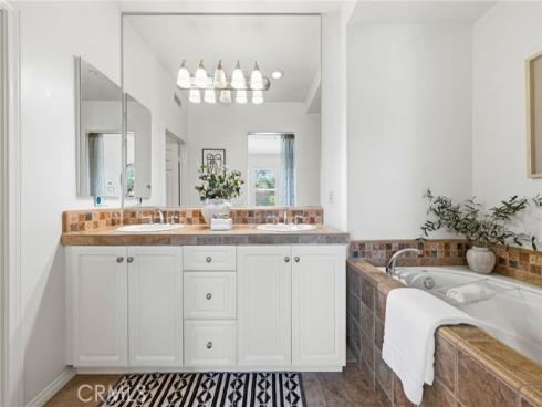 36 Gingerwood , Irvine, CA