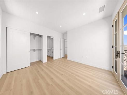 118 Sunnybank , Irvine, CA