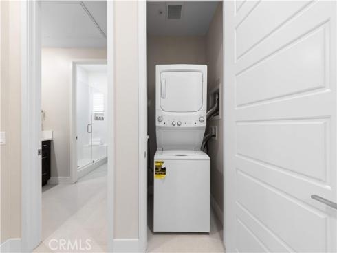 60  Harlow  , Irvine, CA