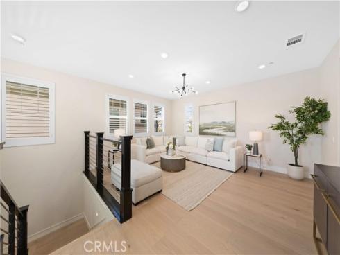 60  Harlow  , Irvine, CA