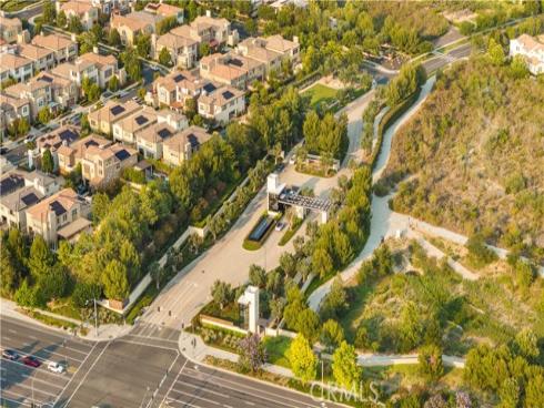 60  Harlow  , Irvine, CA