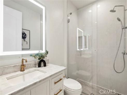 25 Twiggs , Irvine, CA