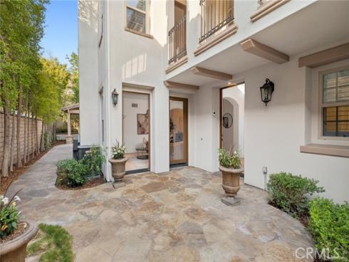 25 Twiggs , Irvine, CA