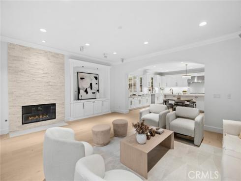 25 Twiggs , Irvine, CA